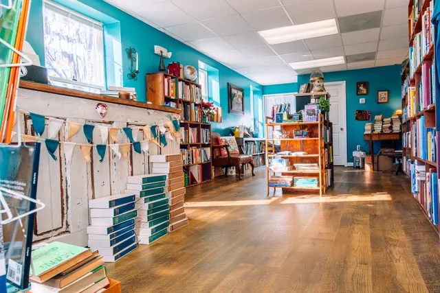 Magnolia & Main Books