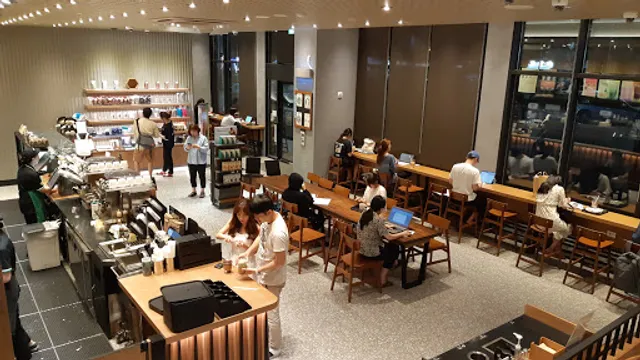 스타벅스 남한산성입구역점