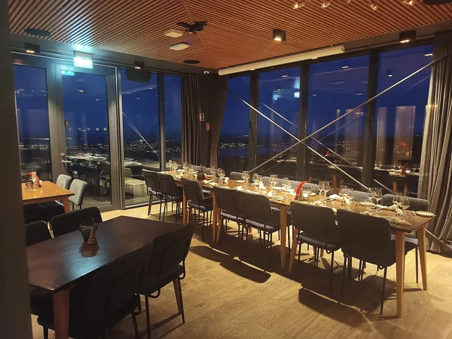 SKYSKRAPEREN RESTAURANT