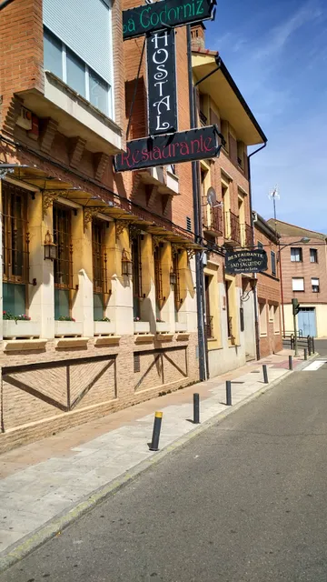 Dormero Hotel y Albergue