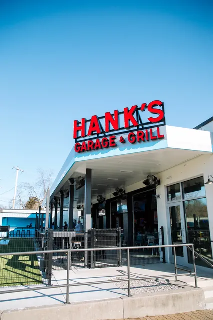 Hank's Garage and Grill