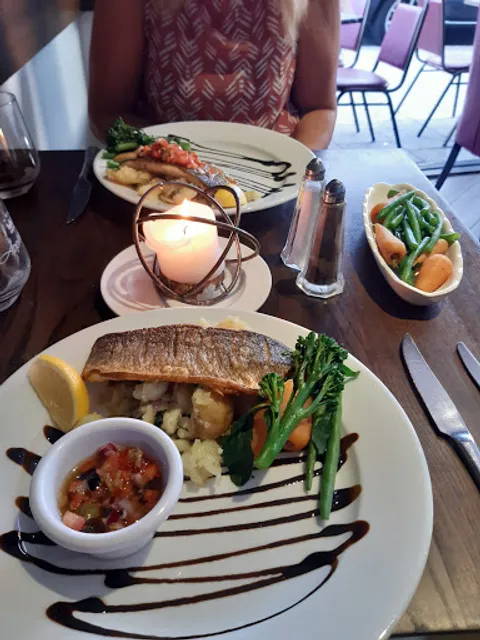 Leigh Bistro Restaurant