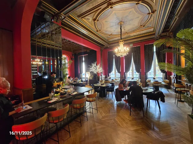 La Embajada - Restaurante & Club