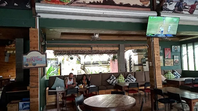 Swell Bar & Restaurant