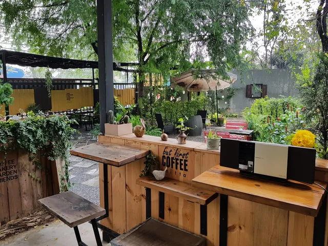 Mai Thai Forest Park