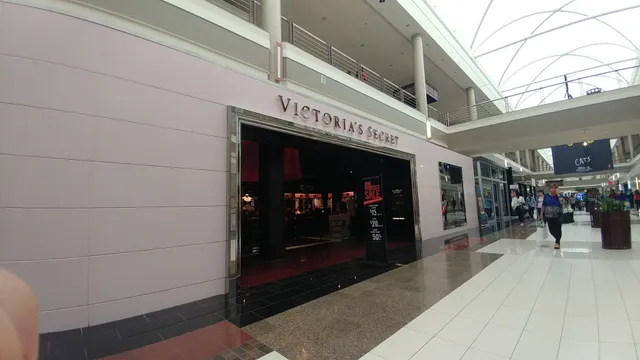 Victoria's Secret & PINK