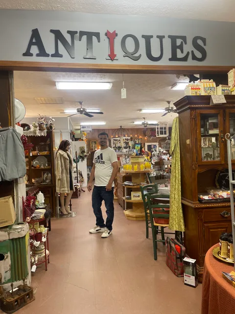 Lavonia Antique Market