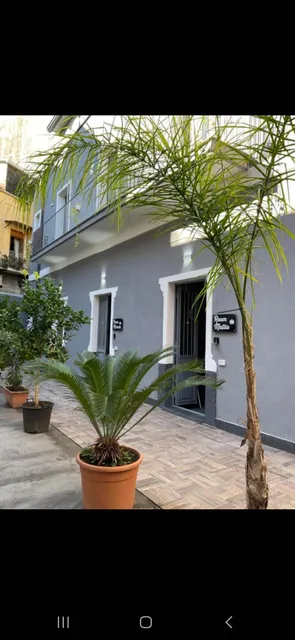 Alle porte del castello 23 via Grimaldi 72