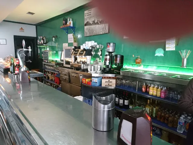 Café Bar Moreno.