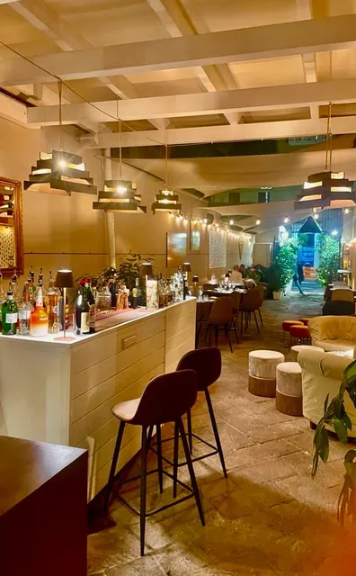 Mistoria Restaurant & Lounge Bar