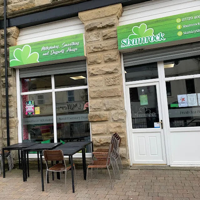 Delilah's kitchen by shamrock