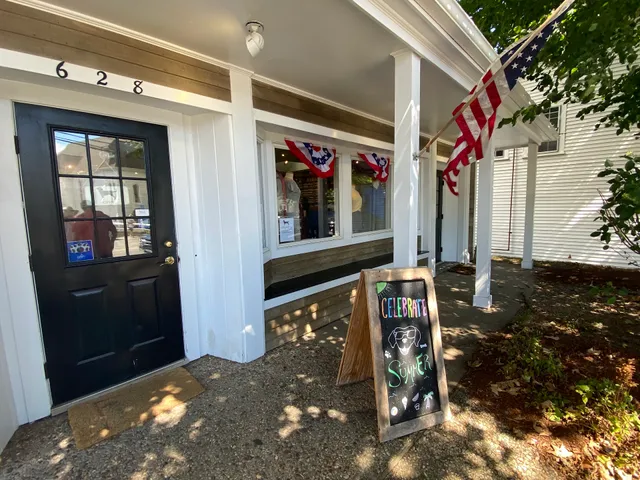 The Black Dog General Store - Chatham