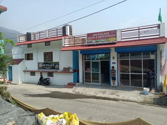 HOTEL OM PALACE