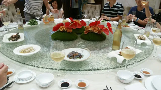 Jiayangji Baiwei Braised Chicken Pot