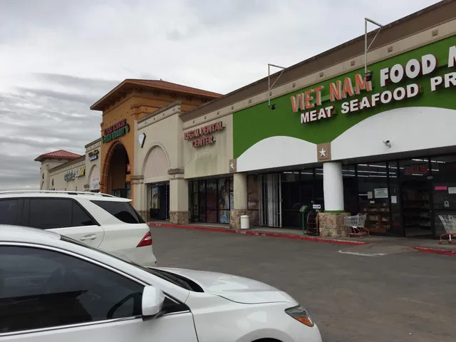 Viet Nam Food Market ( Fried Fish By Michael )
