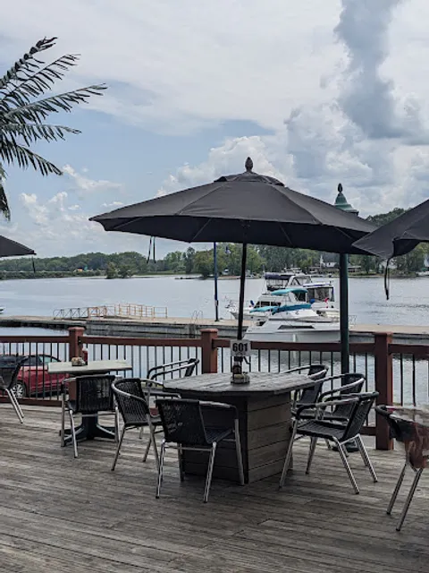 Waterfront Tavern