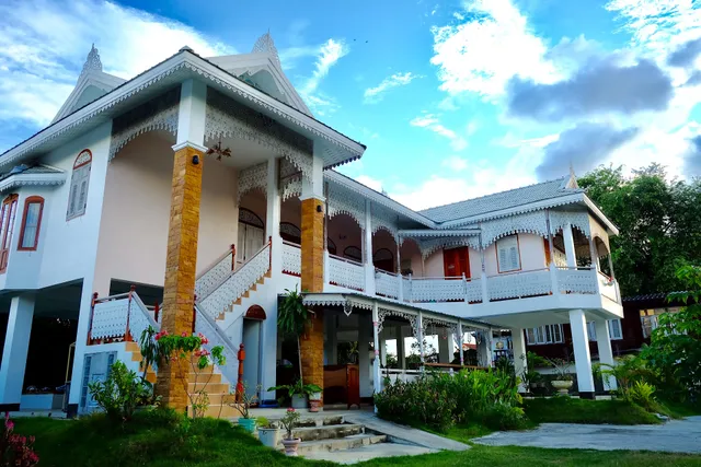 มิสหลุยส์เกสเฮ้าท์