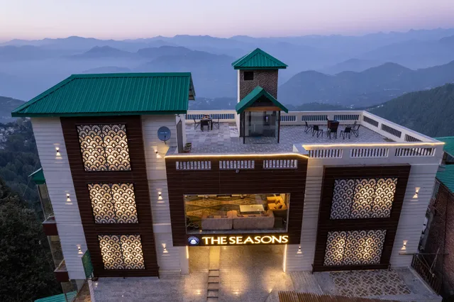 The Seasons Dalhousie - Best Valley View & Mountain View AC Hotel in Dalhousie