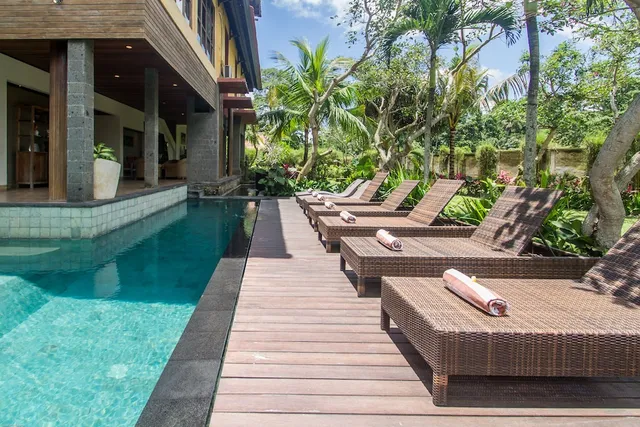 Sarin Ubud Suite by Pramana