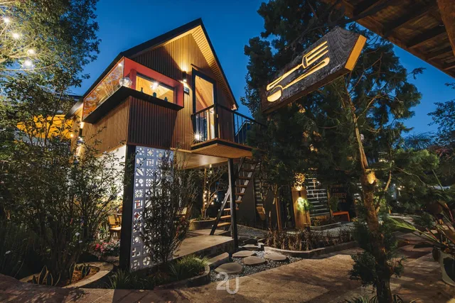 In The Pines Homestay & Coffee