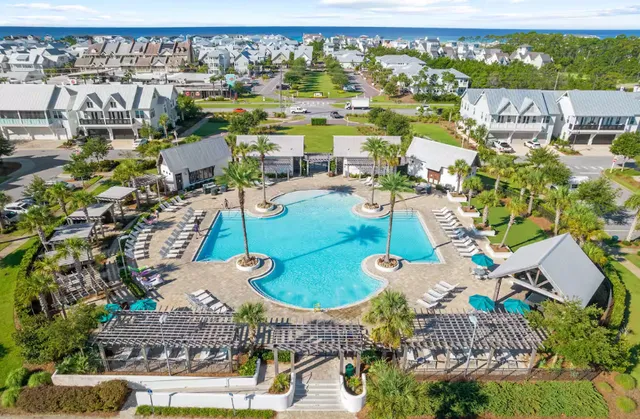 30A Florida Rental - Amazing Pools, Nearby Beach, Golf Cart, Pet Friendly!