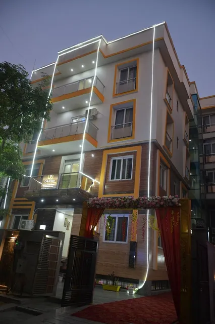 THE PUREZZA RESIDENCY