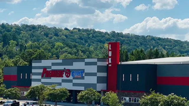 Birmingham Premiere LUX Cine GSX & Pizza Pub