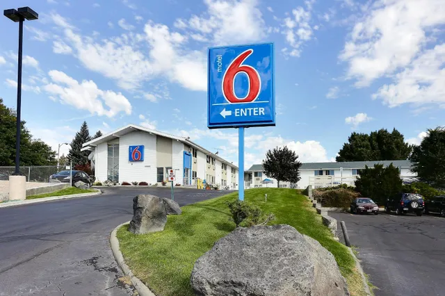 Motel 6 Idaho Falls, ID - Snake River