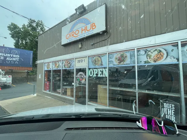 Gyro Hub & Mediterranean Grill