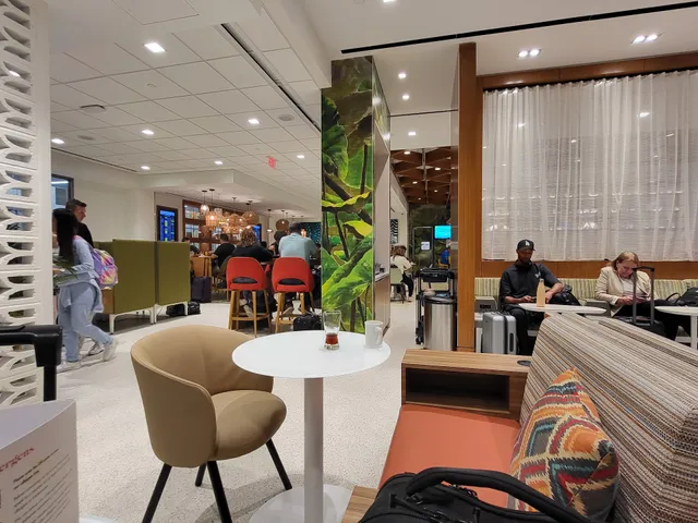 Escape Lounges - The Centurion® Studio Partner