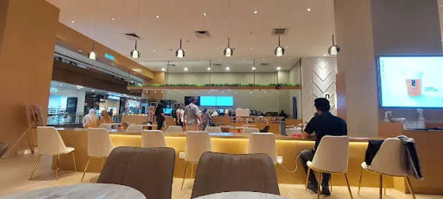 Chizu @ Melawati Mall (Cheese Drinks and Croissant)