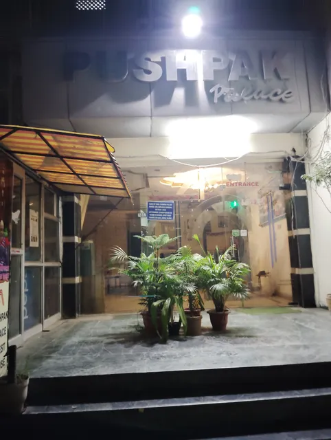 Hotel Pushpak Palace