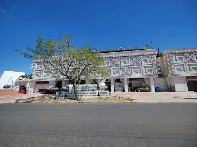 Paradise Crest Manor