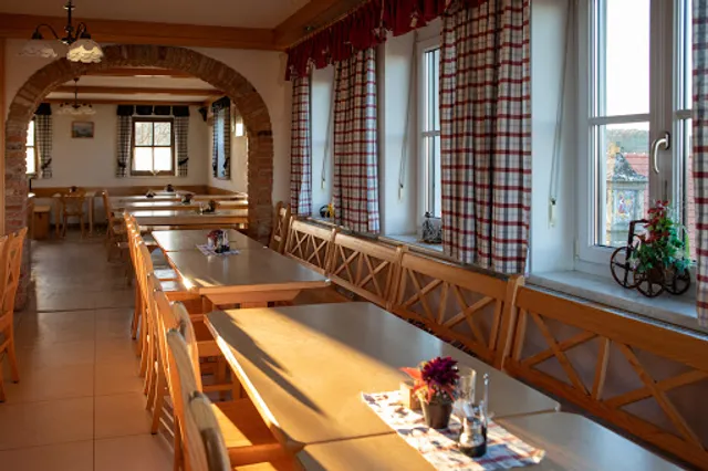 Weinhof-Buschenschank Hakl