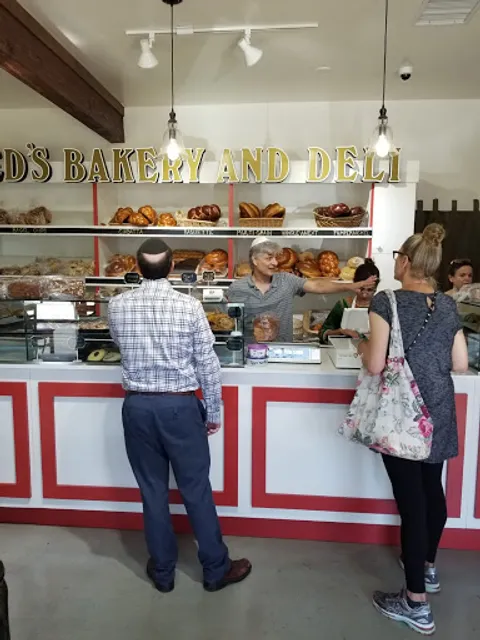 Fred's Bakery & Deli LLC