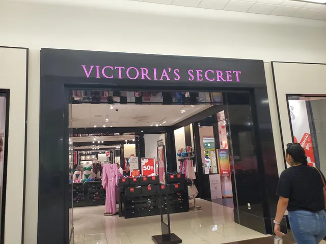 Victoria's Secret & PINK
