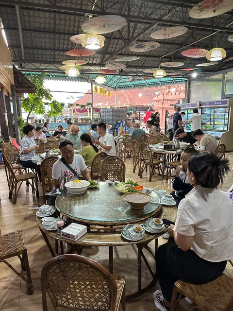 Menghai Grilled Chicken Shop