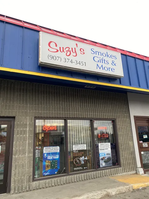 Suzy's Smokes and Gifts