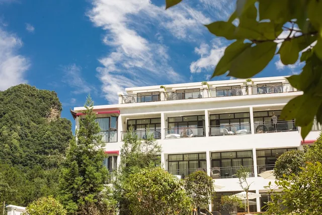 Zhangjiajie National Park Nvue Resorts