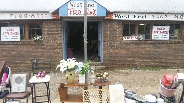 Granny's Flea Market Outlet