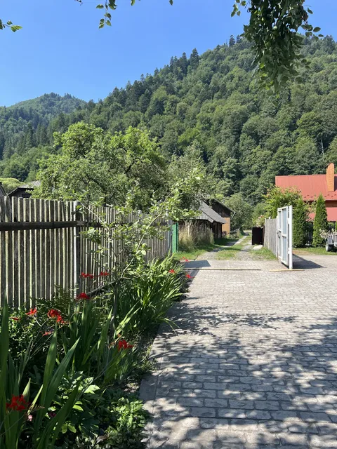 Знакова Хата