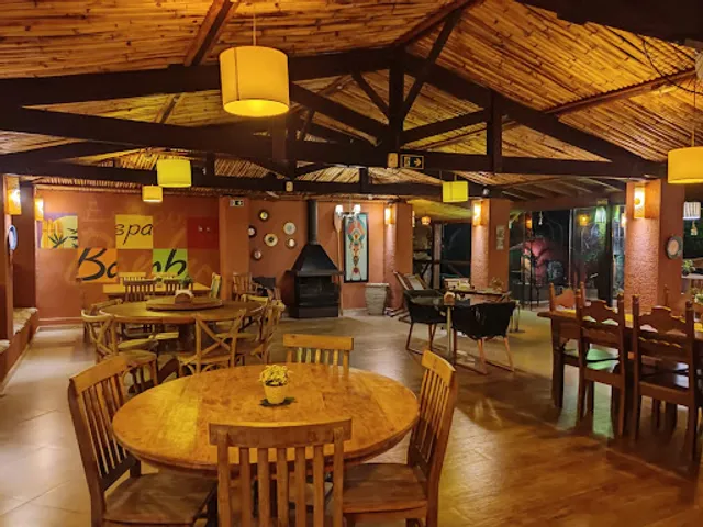 Espaço Bambu Beach Tennis e Gastronomia em Casa Branca