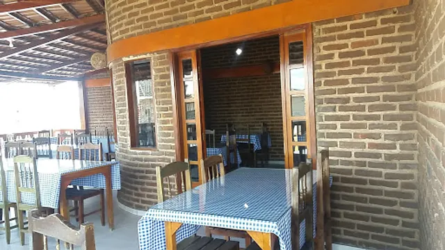 Restaurante e Pizzaria Varanda's Grill