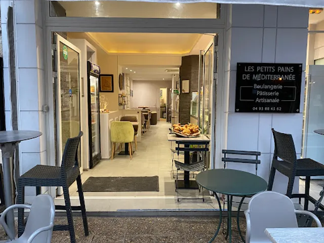 B-BAKER - Les Petits Pains de Méditerranée