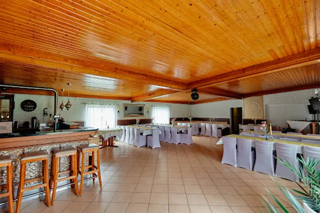 FV09-Gaststätte bei Massi