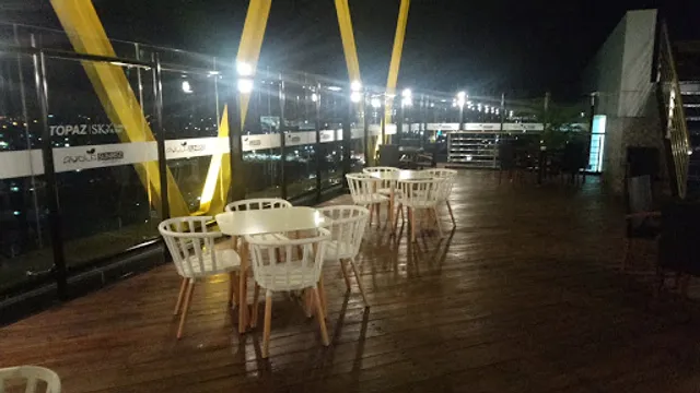 Topaz Sky Lounge & Sky