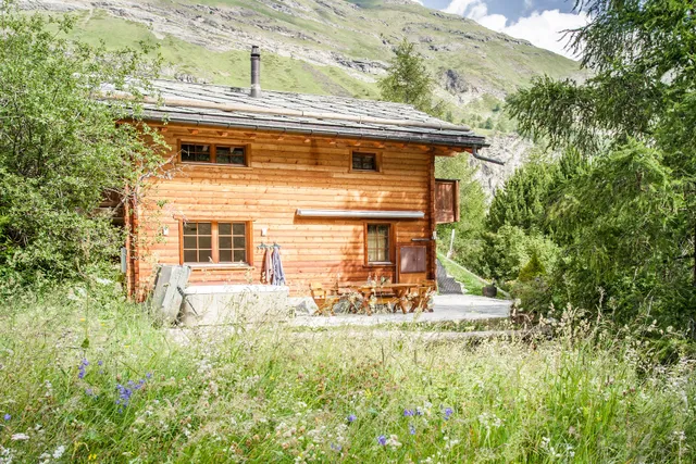 Chalet Hinter Dem Rot Stei