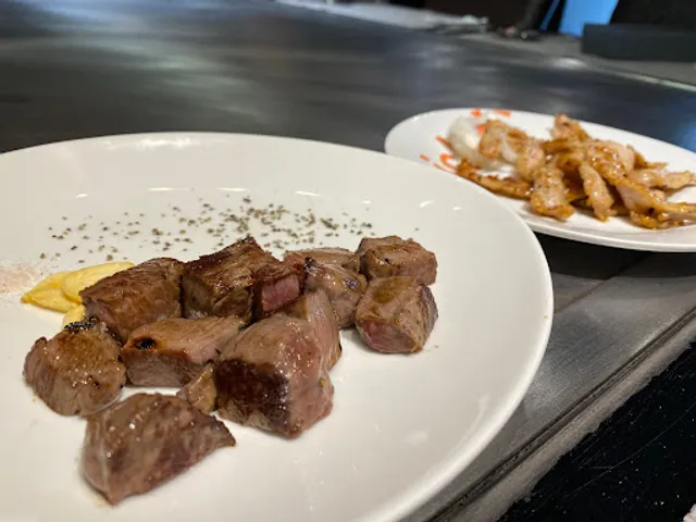 龍居鐵板燒（可來電預訂週五公休）