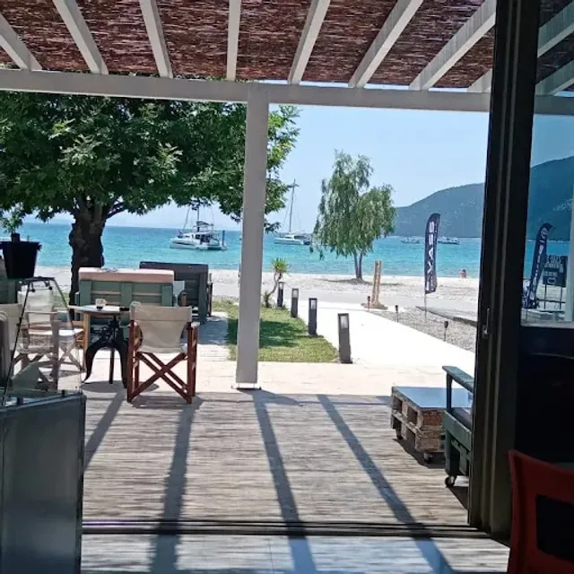 4 Winds Cafe - Coctail - Wine bar