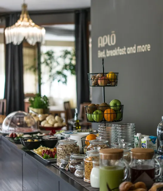 Hotel Aplō Breakfast Experience